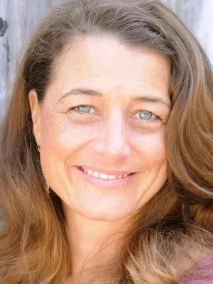 Carmen Thomas-Paris